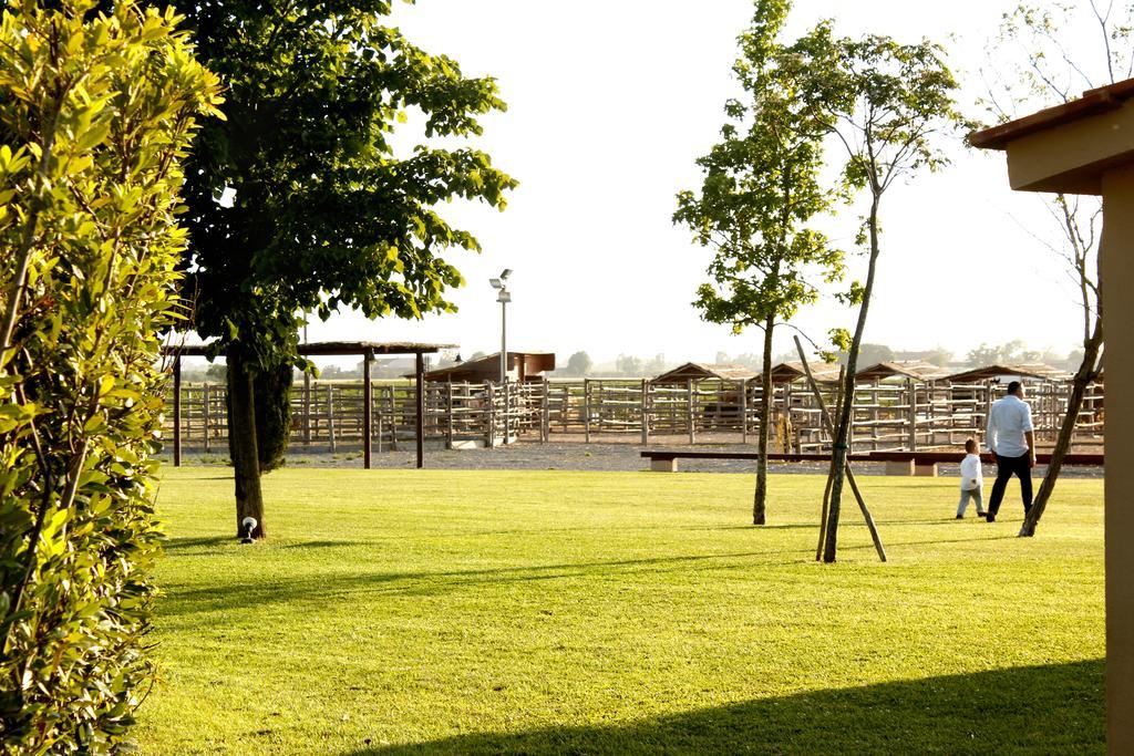 Agriturismo Giuncola & Granaiolo Rispescia Exterior foto